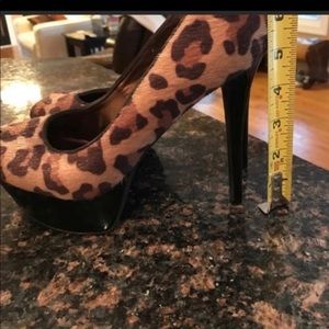 Peep toe verdi cheetah print heels